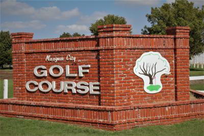 Mangum Municipal Golf Course Brick Sign